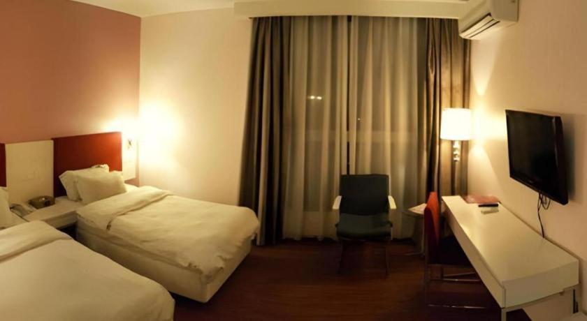 D North Star Hotel & Spa Sandakan Esterno foto