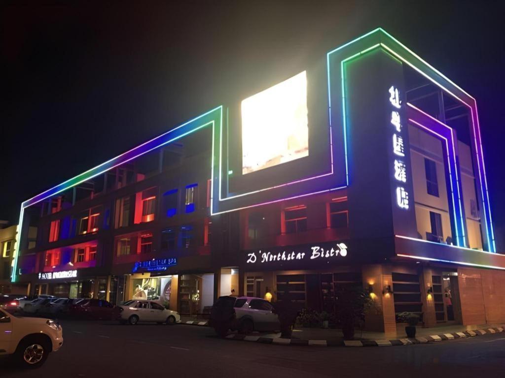 D North Star Hotel & Spa Sandakan Esterno foto